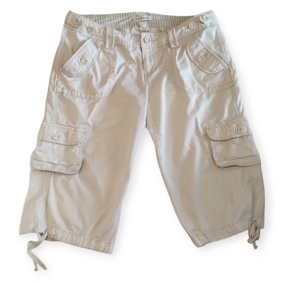 Aeropostale Capri Pants - Picture 1 of 2